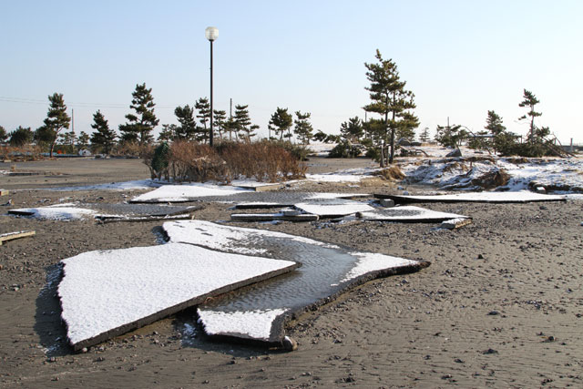 Damage / Taneichi office of Iwate Sea-Farming Association / Product promotion center / Seaside park