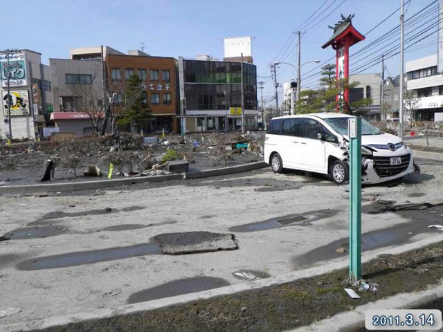 被災 本塩釜駅付近