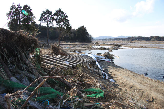 Damage / Rachihama / Seaside 