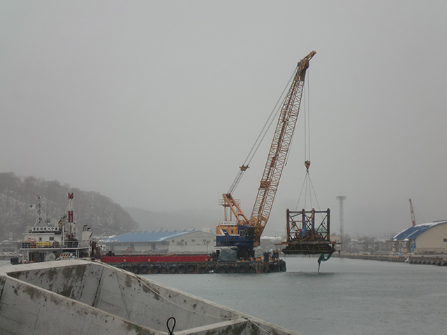 Clearance / Clearance work of floating wreckage