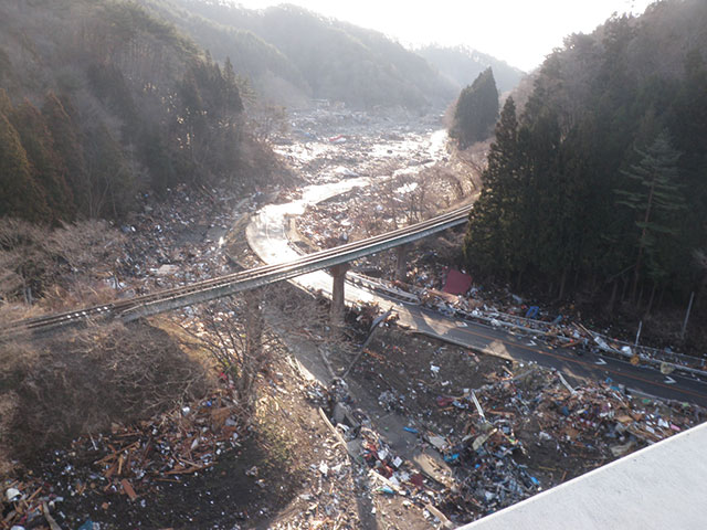 Kamaishi / Ryoishi tsunami monument