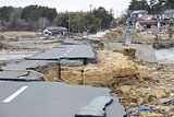 福島県 新地町 被災 今泉 道路 崩落